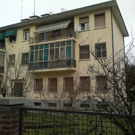 Bed & Breakfast Elias 2*